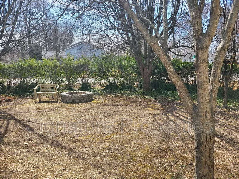 1 Martin St — Photo 3