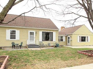 500 38th St NE, Cedar Rapids, IA 52402