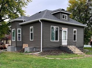 216 Prospect Ave, Gilby, ND 58235