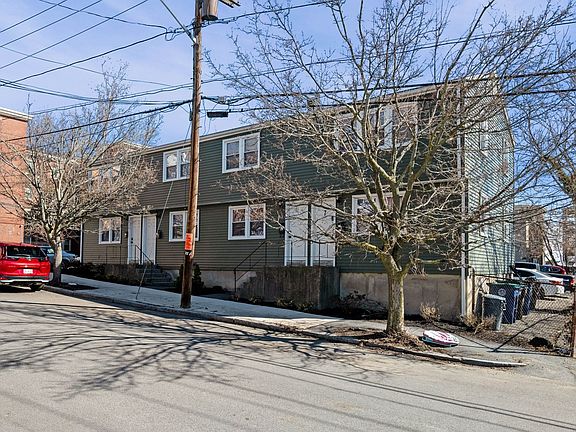 2nd image of 1-1 Seven Prince St