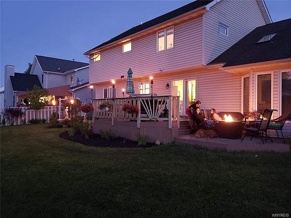 3rd image of 4 Carla Ln