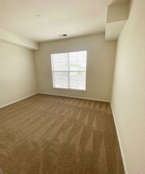 Clairmont at Jolliff Landing — Photo 32