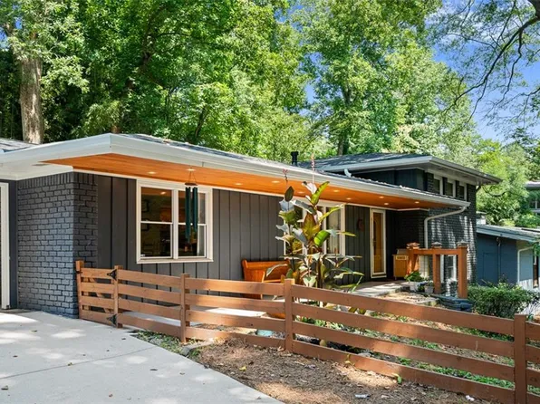 3223 Embry Cir, Chamblee, GA 30341