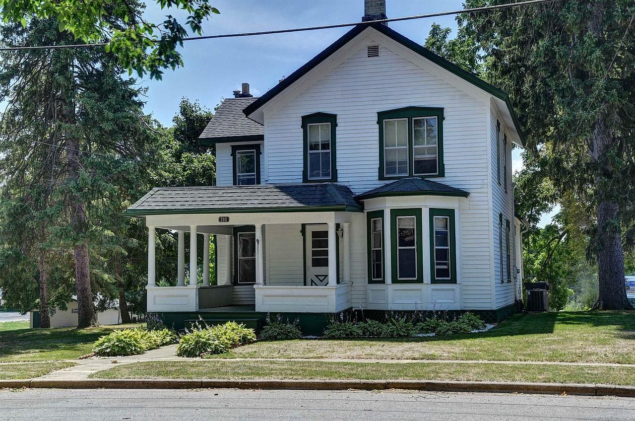 205 West Washington Street, WI 53955 Zillow