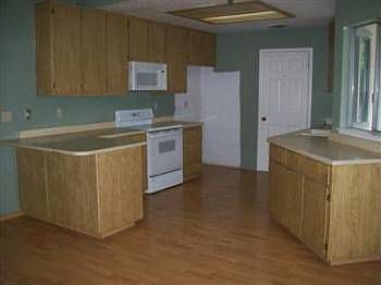 5th image of 1325 Van Buren Pl