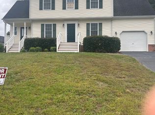 12619 Summerhouse Ln, Midlothian, VA 23112