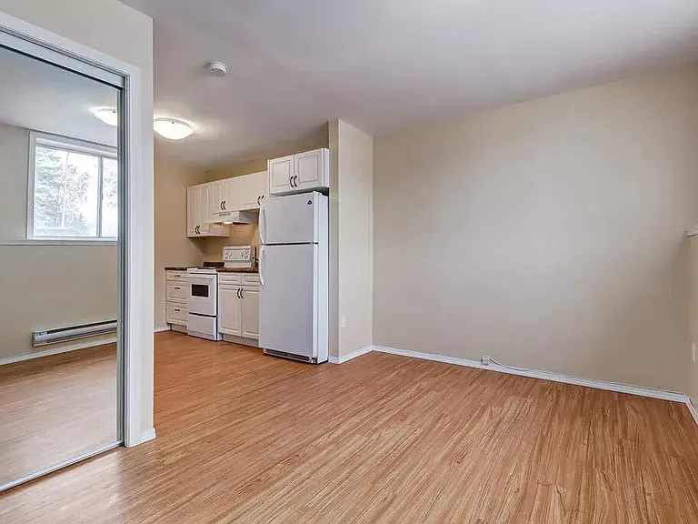 301 Bradbrooke Dr — Photo 17