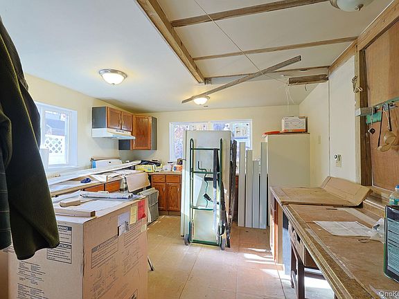 5th image of 231 Cherry Road