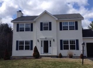 19 Apple Tree Ln, Wilton, NY 12831