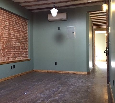 5th image of 194 Montrose Ave #D1