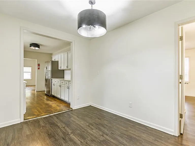 937 Lawton St SW — Photo 15