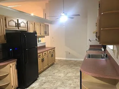 3 bed, 1547 sqft, $2,200 — Photo 4