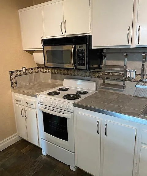 3050 Rue D'Orleans — Photo 16