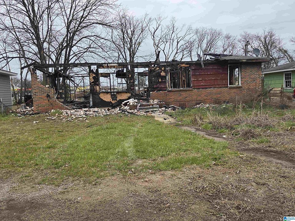 2nd image of 1164 16th Ave W