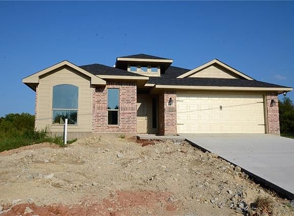 3rd image of 1929 Ridgecrest Ln