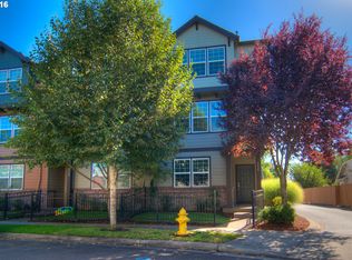 3498 SE Wedgewood Ave, Hillsboro, OR