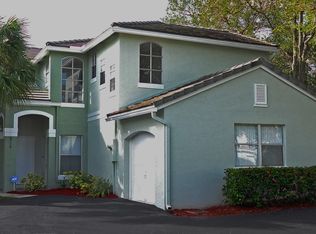 4716 Grapevine Way, Davie, FL 33331