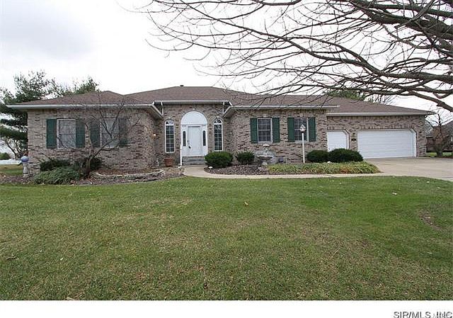 1st image of 715 Crestview Dr