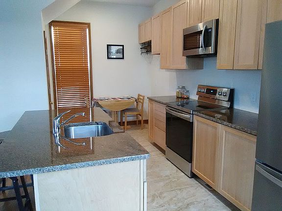 5th image of 973 N Galapago St