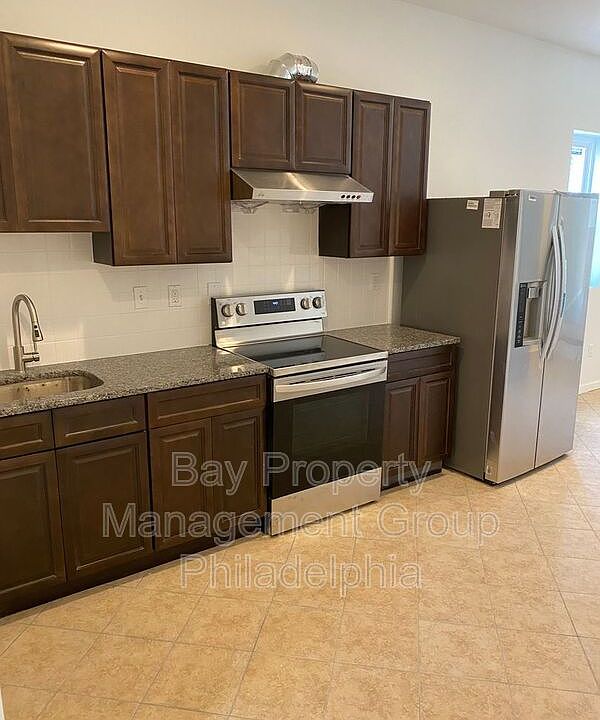 1st image of 1913 W Diamond St Unit B