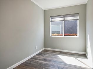 566 Park Dr, Costa Mesa, CA 92627