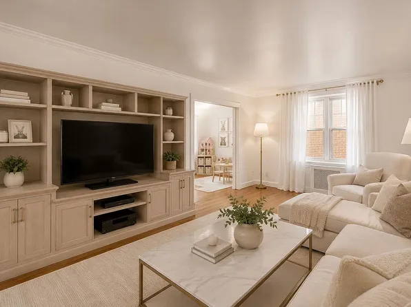 7210 112th St APT 3B, Flushing, NY 11375