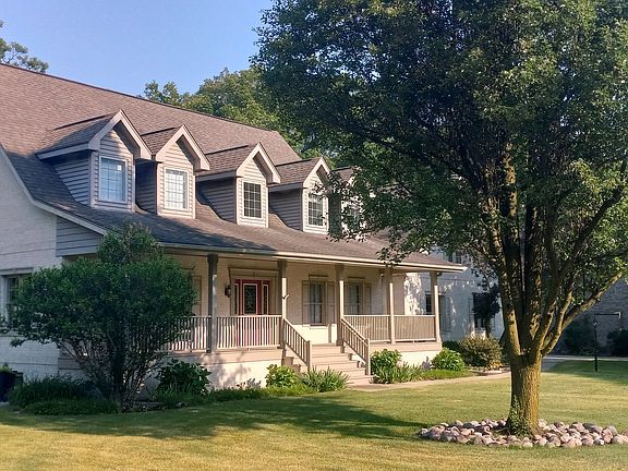 4th image of 3048 Brampton Ln