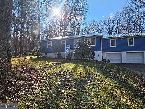 2nd image of 1104 Green Glade Rd