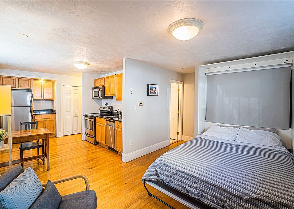 1st image of 7 Mortimer Pl APT 2