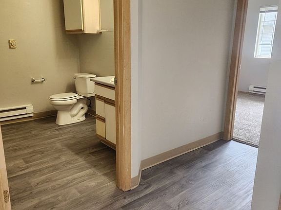 5th image of 701 43rd Ave SE APT L104