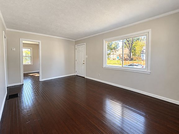 3rd image of 2372 Delbert Rd