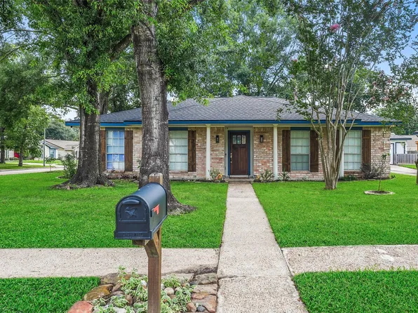 1923 Briarcreek Blvd, Houston, TX 77073