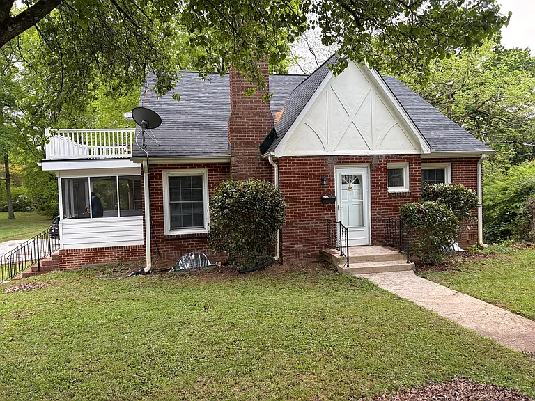 639 E Iredell Ave #1 — Photo 16