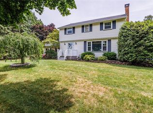 79 Veronica Dr, Rochester, NY 14617