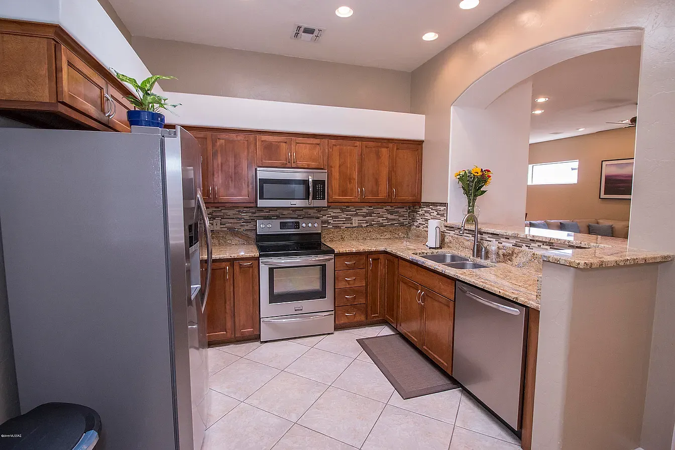 3 bed, 1483 sqft, $1,950 — Photo 3