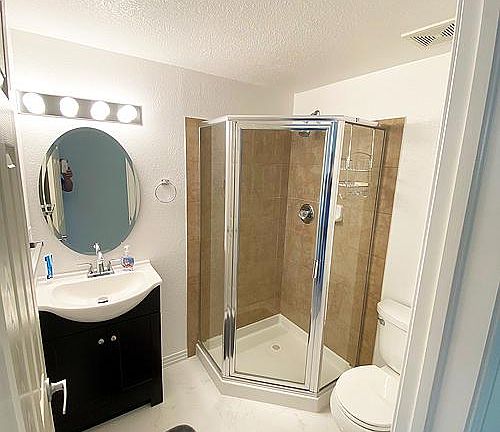 4th image of 9404 Ashbury Cir Unit 106