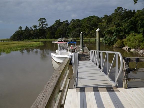 5th image of 9 Bluff Creek Dr