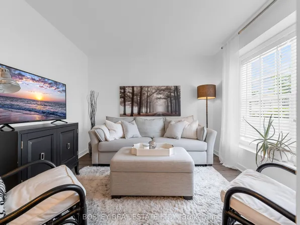 26 Chicory Cres #3, Saint Catharines, ON L2R 0A5