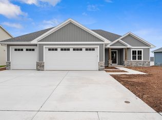 3824 Bower Creek Rd, De Pere, WI 54115