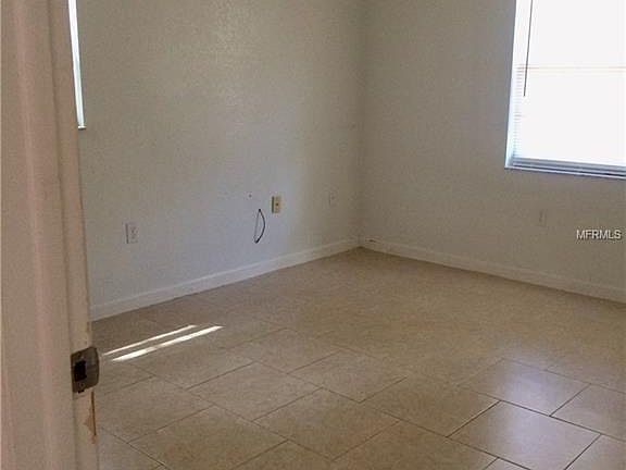 5th image of 16106 Sea Pines Dr