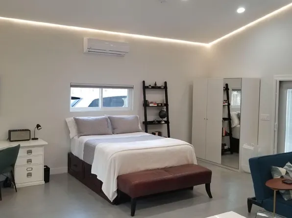 542 Sunset Ave, Venice, CA 90291