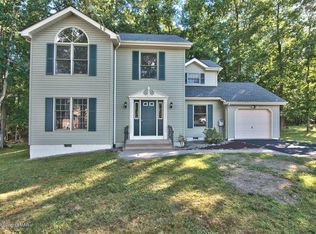 18 Brahms Ct, East Stroudsburg, PA 18301