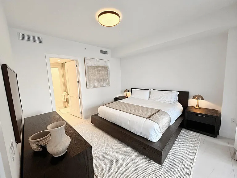 151 N Seabreeze Blvd #603 — Photo 11
