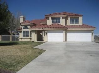 18960 Bear Valley Rd, Apple Valley, CA 92308