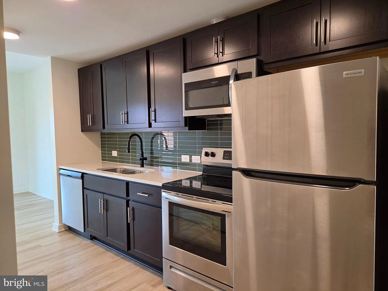 Studio, 1.0 bath, 450 sqft, $1,500 — Photo 4