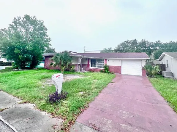 7204 Isle Dr, Port Richey, FL 34668