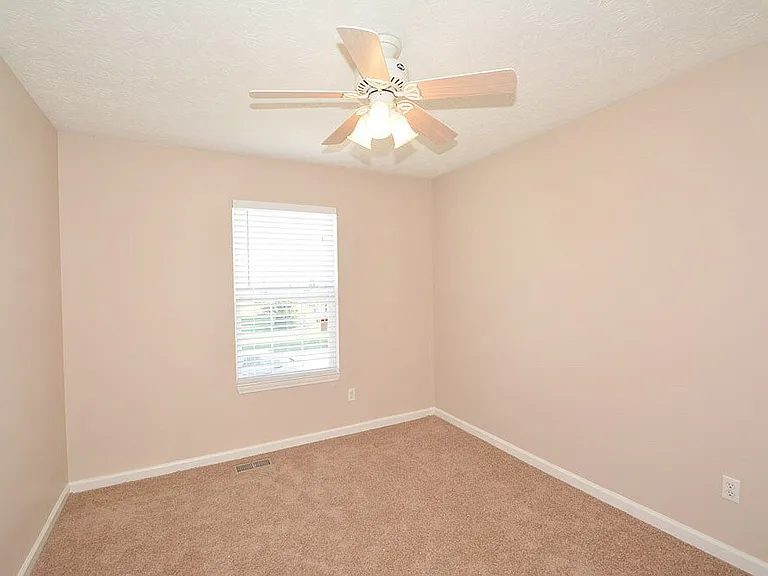 6917 Tree Top Ln — Photo 20