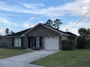 1229 Langston Ln, Hinesville, GA 31313