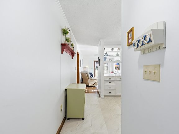 5th image of 5709 N Ocean Blvd. N #202