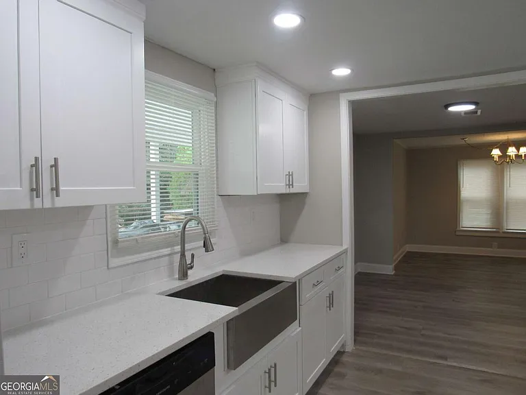 112 Judy Ave — Photo 33